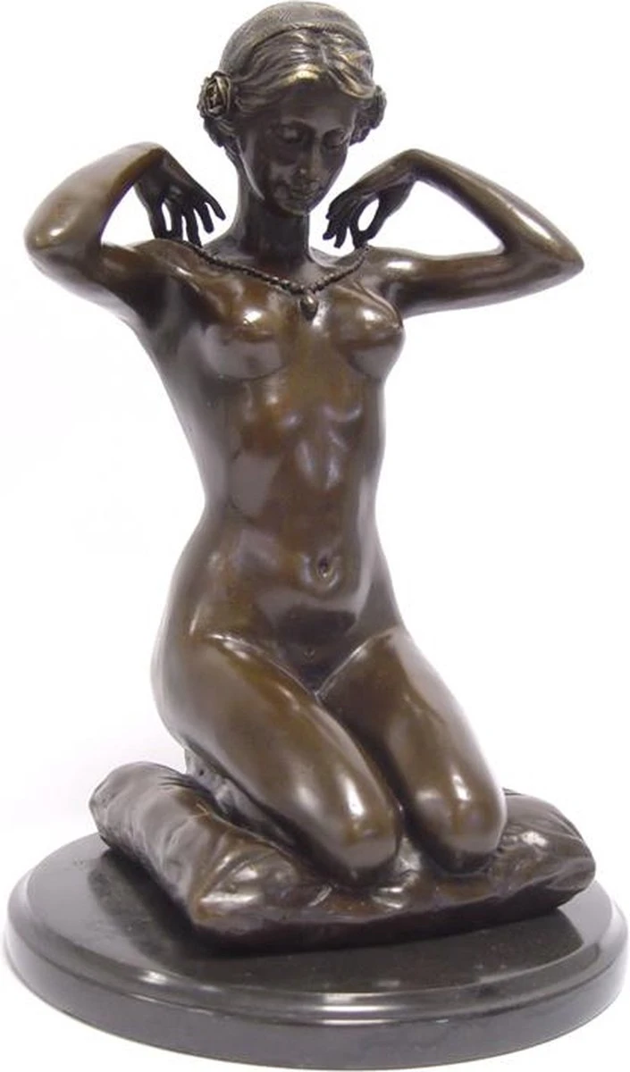 Bronzen Beeld - "Nieuwe Ketting" - Naakte Vrouw - Sculptuur - 29 Cm Hoog 3 Bronzen Beeld - "Nieuwe Ketting" - Naakte Vrouw - Sculptuur - 29 Cm Hoog