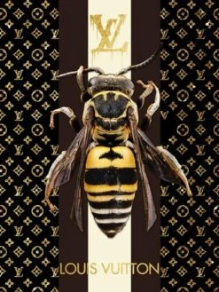 Glasschilderij - Grote Bij - Louis Vuitton - 60x80 Cm - Wanddecoratie